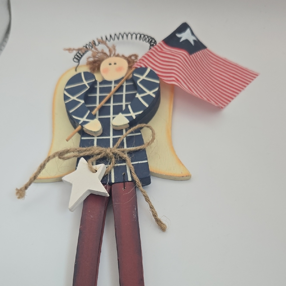 Americana Angel Wall Decor / Hanging Figurine – Patriotic Folk Art Style 🇺🇸✨
